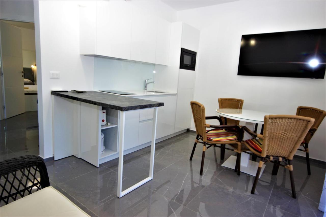 Apartments Smitran Banjole Bagian luar foto